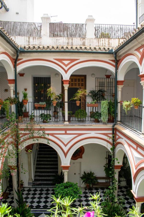 Sarah'S Home Sevilla Bagian luar foto